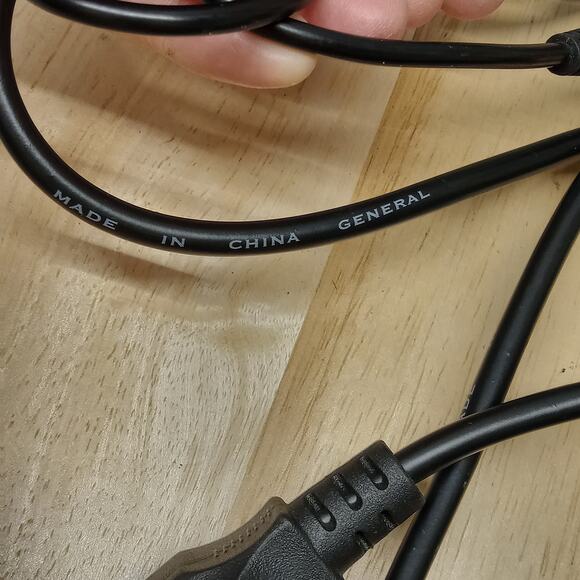 Replacement AC 19.5V PA-10 FamilyAdapter Charger PA-1900-02D - Picture 5 of 5